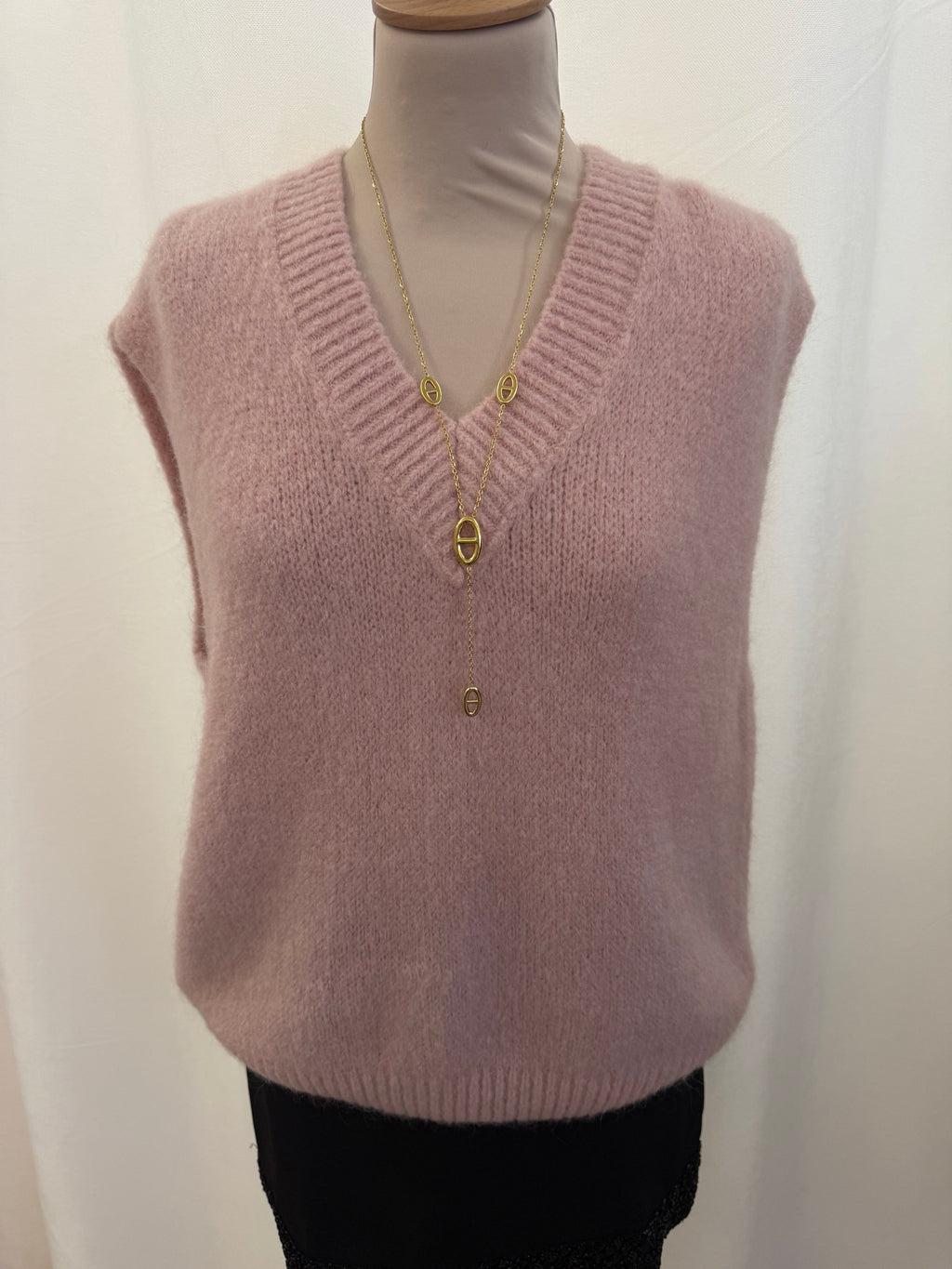 Pull sans manches col V