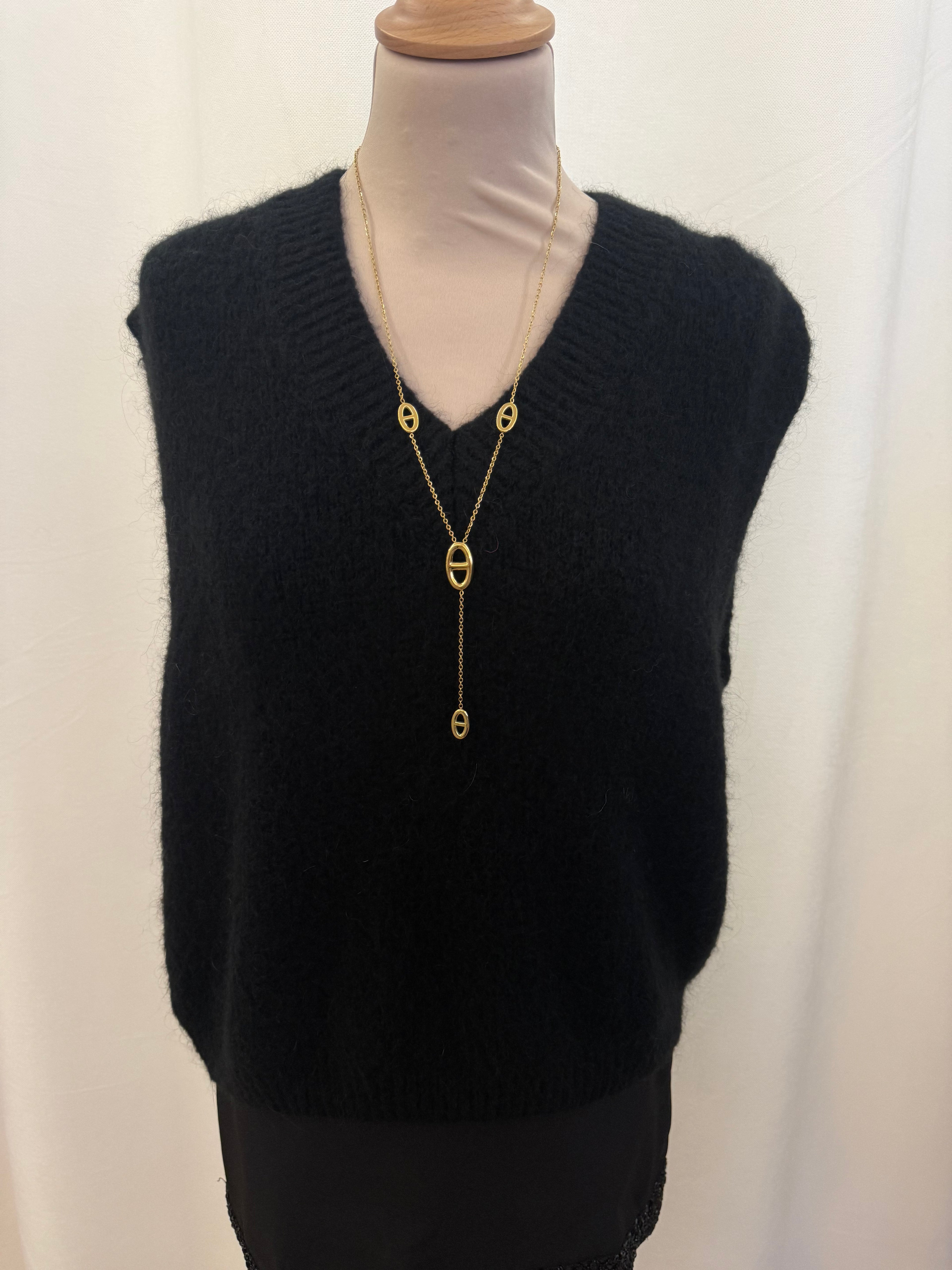 Pull sans manches col V