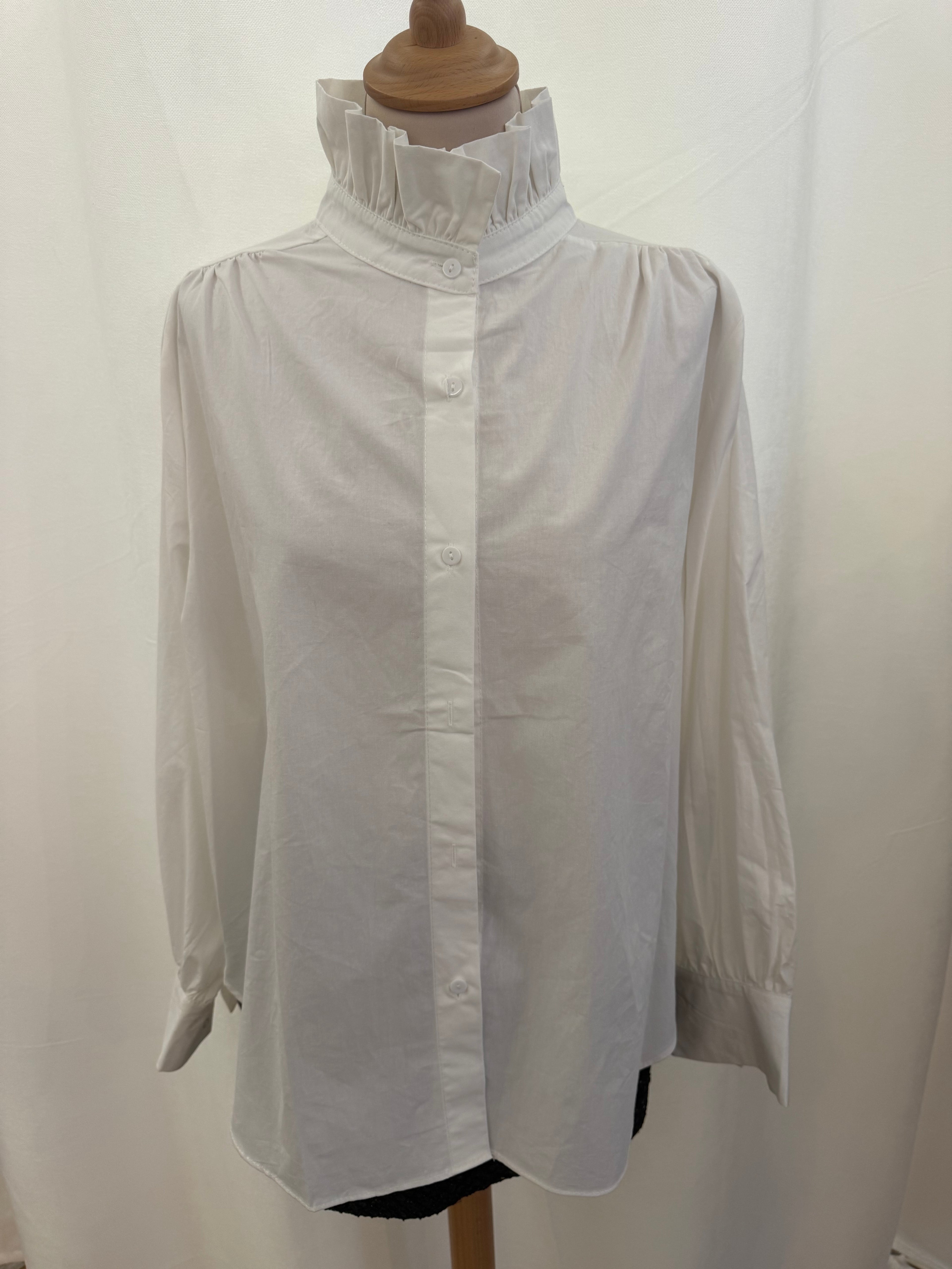 Chemise à col renaissance